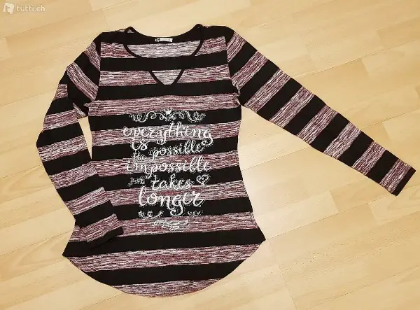 Dünner Pulover mit V Kragen