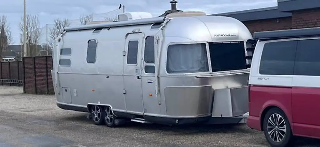 Airstream 684