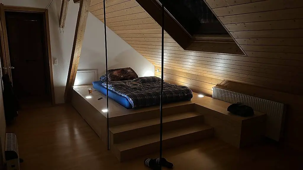 Grosses Selbstgebautes Bett