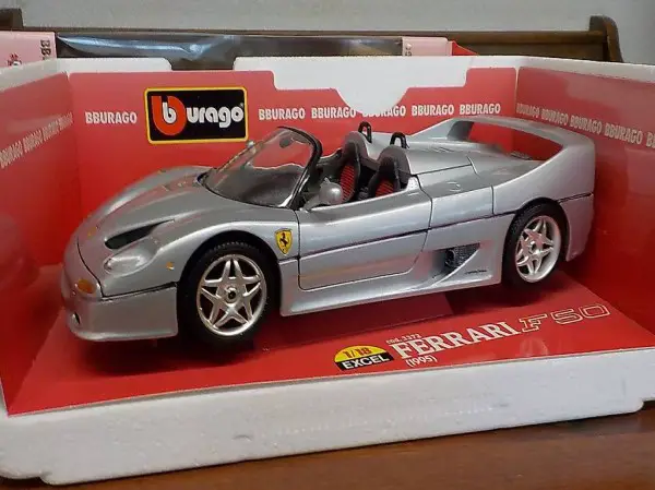 Ferrari F 50 silber