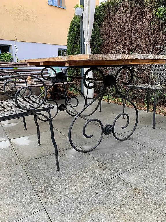 Gartentisch Handgeschmiedet mit Stühlen
