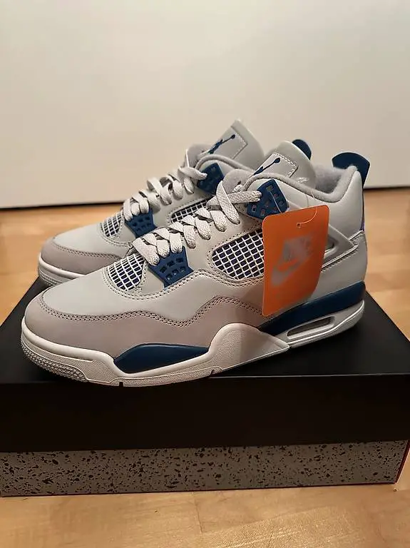 Jordan 4 Military Blue