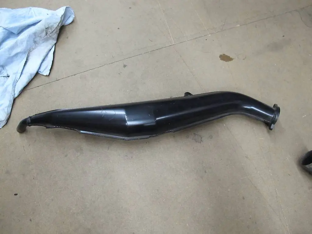 Gilera KZ125 Auspuff Mitteltopf Auspufftopf KZ 125 32423