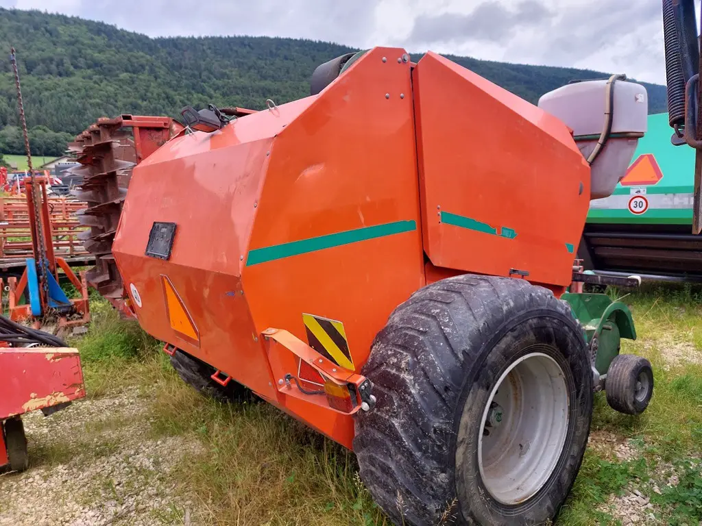 Presse à balles rondes Orkel