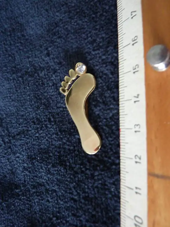 2 Anstecker Broschen Fuss - Form, Fusspflege, echt Gold