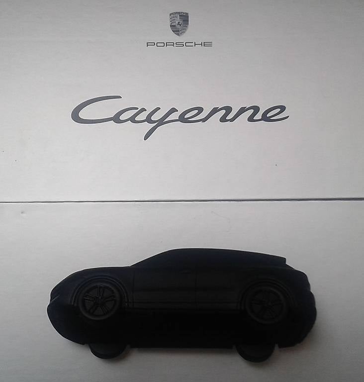 Porsche Cayenne (Model Schreibtischbeschwerer)