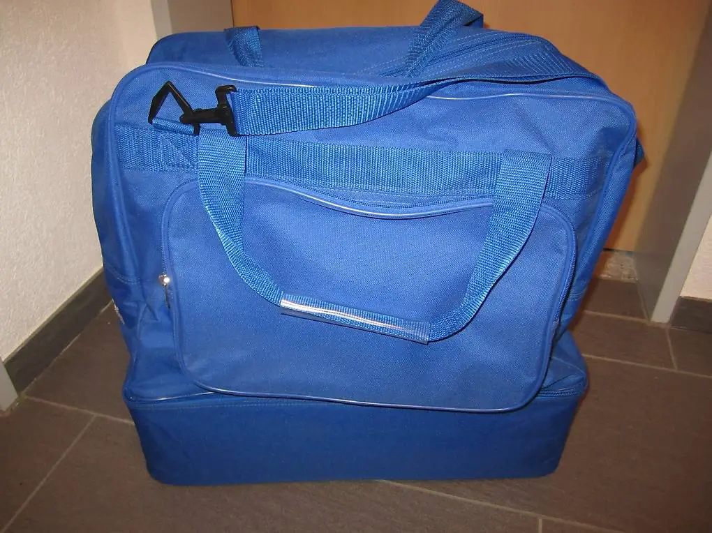 Sporttasche/Fussballtasche mit separatem Schuhfach