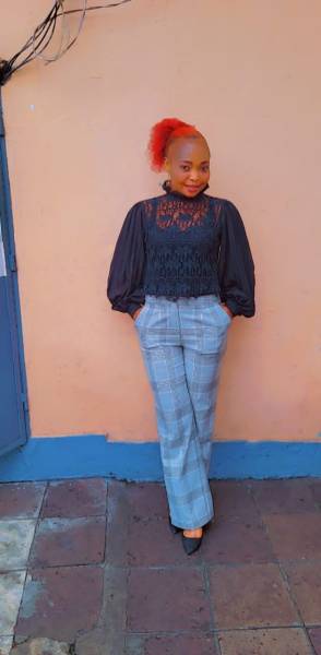 Femme africaine recherche personne sympathique