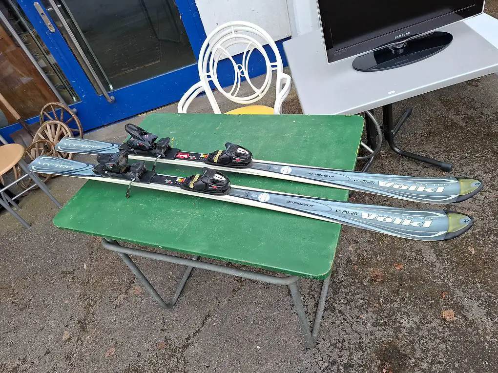 Völkl Carving Ski 3D Sidecut 156 cm mit Bindung