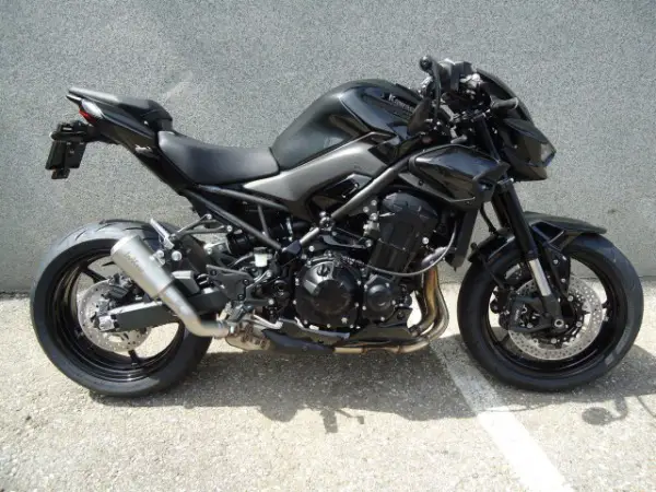 Kawasaki Z900 (35kW)