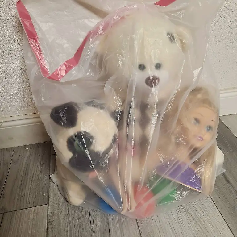Kuschelbär, Barbie usw