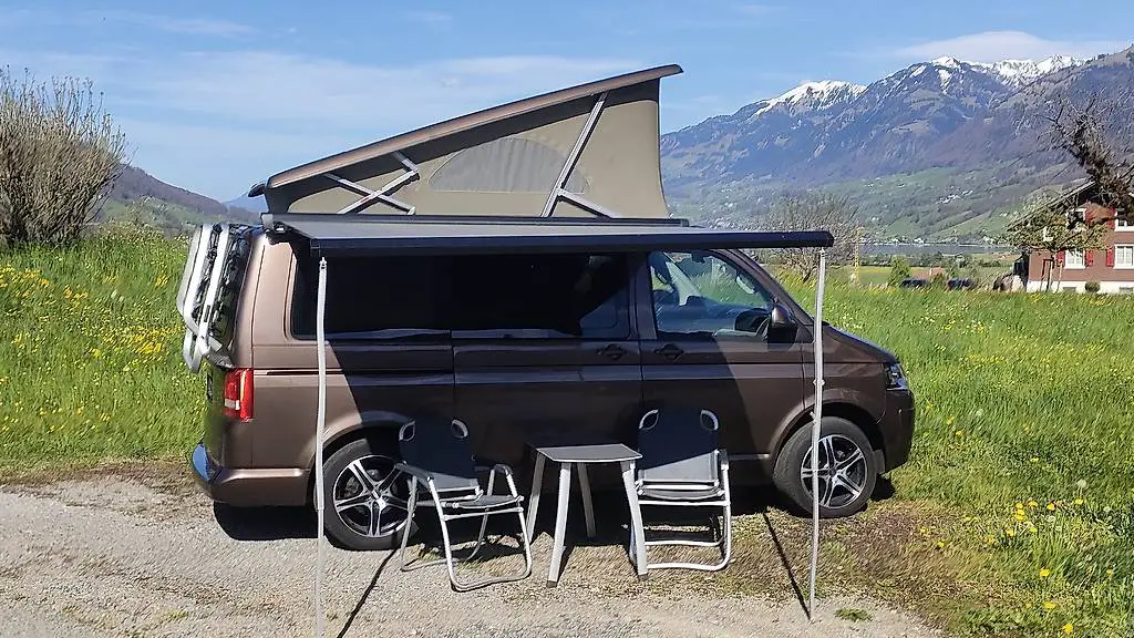 VW T5 California Comfortline 2.0 TDI / 140 PS