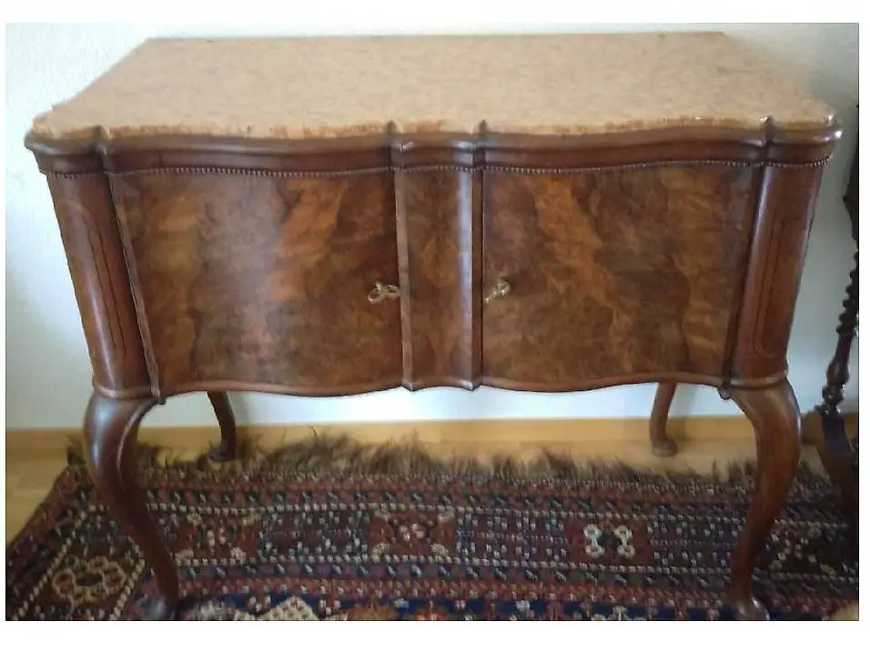 Jugendstil Anrichte mit Intarsien