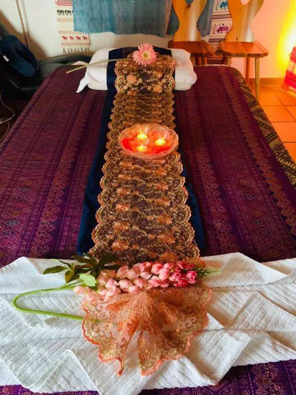Thai massage in Bergdietikon