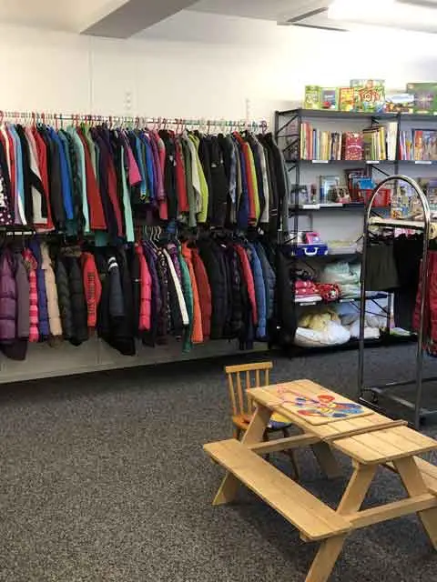 Kunterbunt Kinderkleiderbörse & Geschenkartikel